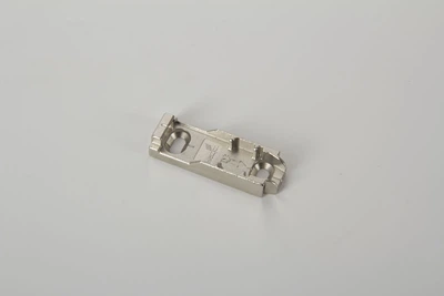 Линейная монтажная планка Hettich 8099 для Sensys под прикручивание h=3 мм никель (9088245)