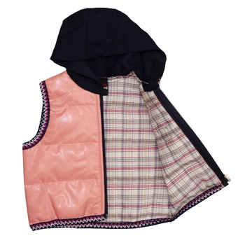 Жилетка для девочки ( 1 шт ) Турция розового цвета с чёрным капюшоном, на молнии с хлопковой подкладкой 936