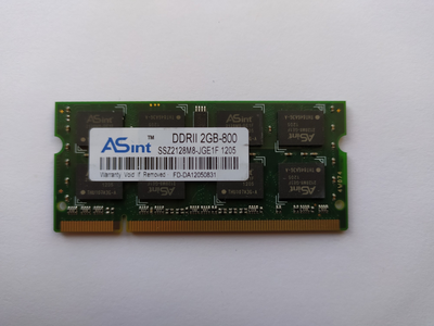 Оперативная память для ноутбука SODIMM ASint DDR2 2Gb 800MHz PC2-6400S (SSZ2128M8-JGE1F) Б/У