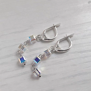 Серьги Hand Made с бусинами-кубиками Swarovski