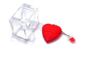 Флешка 32GB "Сердце"
