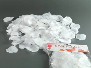 Лепестки Роз искусственные Белые Happy Home 5.0 x 4.5 см 150 штук