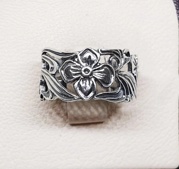 Кольцо серебряное "Цветы" 22 4,79 г