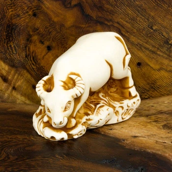 Статуэтка Нэцкэ Netsuke Бык ручная работа Гипс 6,3x4x3.2 см Натуральный (00755)