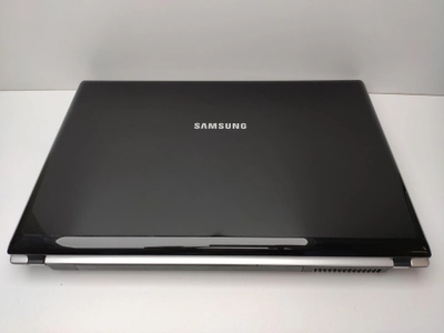 Ноутбук Б/У Samsung R518 15.6 HD/C2D T6500 2(2)x2.1GHz/HD4300 (512mb)/RAM 4GB/SSD 120GB/АКБ 14Wh/Сост. 8.5