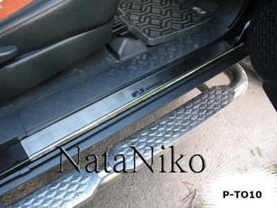 Накладки на пороги Toyota FJ Cruiser 2007- premium без надписи NataNiko P-TO10