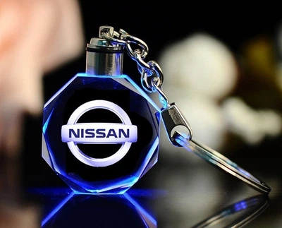 Брелок автомобильный на ключи Нисан GF авто брелок с логотипом Nissan с подсветкой (R050873)