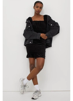Платье H&M S Черный 0934246_черн_17