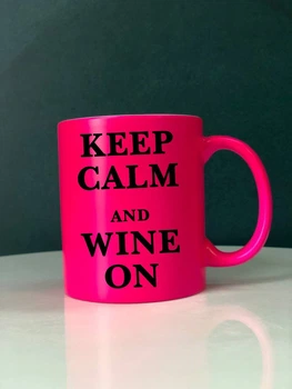 Чашка неонова рожева "Keep Calm and wine on" + коробка