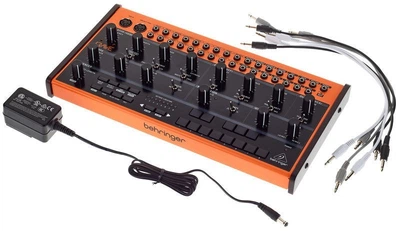 Аналоговый синтезатор Behringer Crave