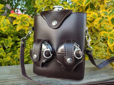 Набор походный Brown Skin фляга 530ml 2 складных стакана 70ml в кожаном чехле TD18