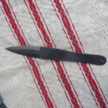 Нож метательный " Лепесток" ручной работы