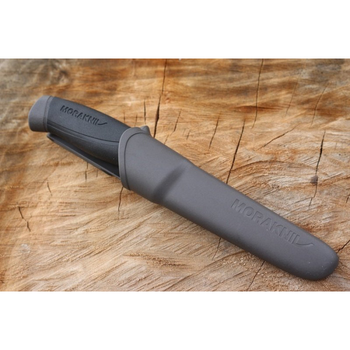 Туристичний ніж з нержавіючої сталі Morakniv Mora Companion Black