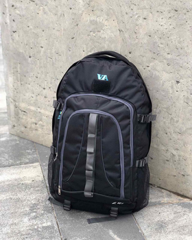 Універсальний туристичний рюкзак 65 літрів з вологовідштовхувальної тканини чорний