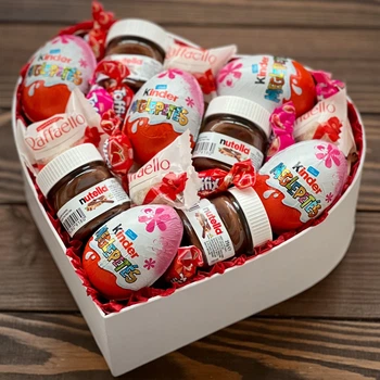 Подарочный бокс YourGifts с Kinder Surprise и Nutella Mini для девушки, жены на день рождения