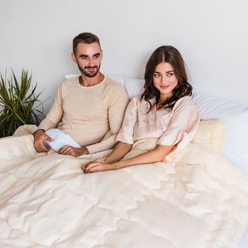 Шелковые одеяла — купить одеяло из натурального шёлка недорого
