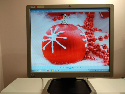 Монитор HP L1950 / 19" (1280x1024) TN / DVI, VGA, USB / VESA 100x100 б/у