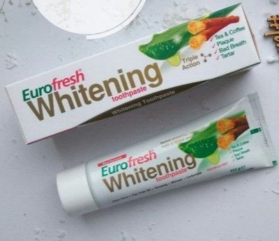 Відбілююча зубна паста Eurofresh