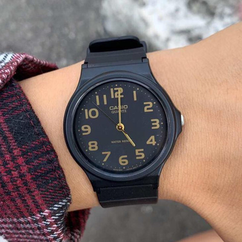 Наручные часы Casio MQ-24-1B2LDF Черные с желтым