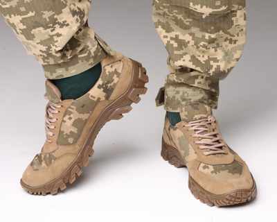 Тактические кроссовки военные пиксель, размер 40