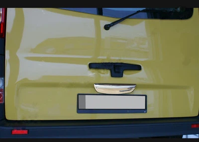Хромированная накладка над номером (Ляда, нержавеющая сталь) OmsaLine для Nissan Primastar 2002-2014 годов.