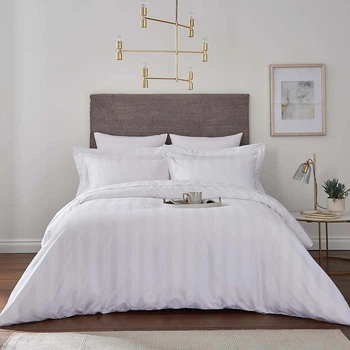 Комплект постельного белья Еней-Плюс Семейный 145x210х2 см Luxe-0001 белый Microfiber (4820001332179)