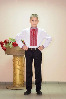 Вишиванки для підлітків