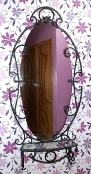 Зеркало в кованой раме 001