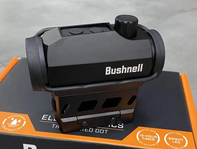 Коліматорний приціл Bushnell AR Optics TRS-125 3 МОА з високим райзером, кріпленням та таймером автовимкнення