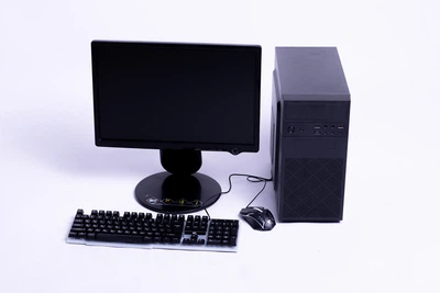 Компьютер в сборе, Intel Core i3 6100, ОЗУ 12 ГБ, SSD 480 ГБ, видео 2 ГБ, монитор 20" Б/У