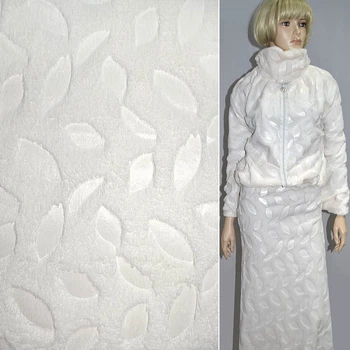 Мех искусственный кремовый со штампованными листьями ш.150 (21315.005)