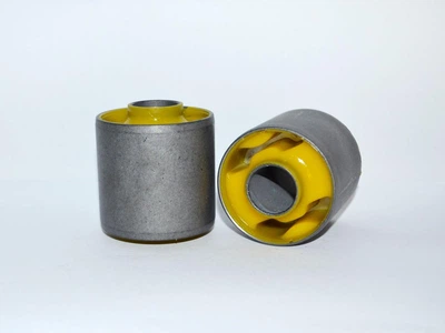 Полиуретановый сайлентблок задний, переднего рычага Mazda D350-34-300C v18 Polybush 020403-42607-v18 Poly Bush (02040342607V18)