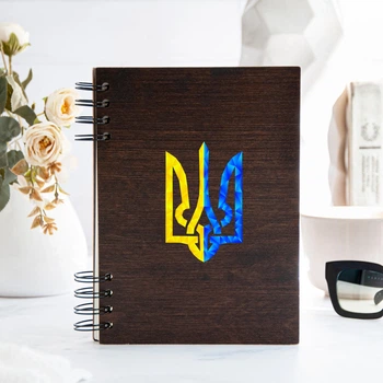 Книга для записей в деревянной обложке с гербом Украины, А6, 80 листов слоновая кость в клетку, Темное дерево, WOODPRESENT