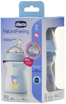 Пляшка для годування пластикова Chicco Natural Feeling Color 250 мл 2 м + Блакитна (81323.20)