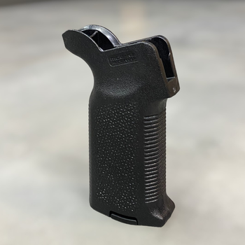 Рукоятка пистолетная Magpul MOE-K2 для AR15 (MAG522), цвет – Чёрный