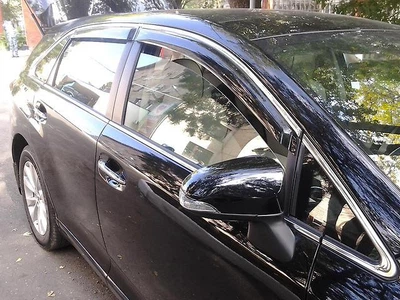 Дефлекторы окон (ветровики) HIC Toyota Venza 2009- 5дв хром молдинг T114-M