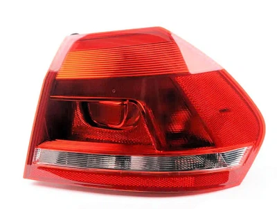 Оригинальный фонарь задний Volkswagen Passat B7 2012-2015, USA, наружный, правый, 561945096H