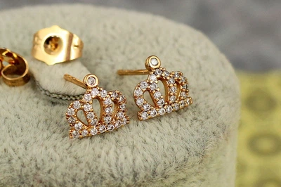 Серьги гвоздики Xuping Jewelry корона с камешками 8 мм золотистые