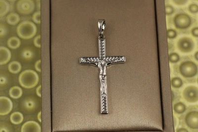 Хрестик Xuping Jewelry тонкий зі розп'яттям в оправі пружина 3,3 см сріблястий