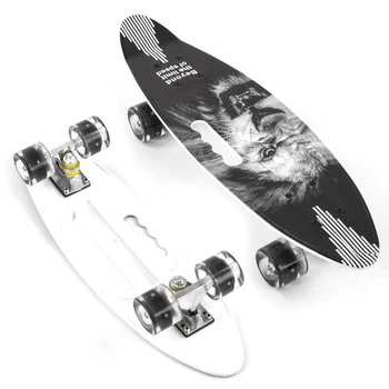 Пенні борд (Penny Board) A 45220 Best Board 24" з колесами, що світяться, і малюнком на деці, Чорно-білий "Лев"