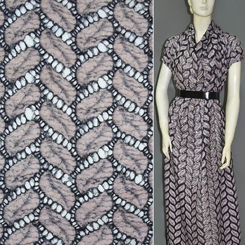 Трикотаж ажурный черный с розовыми листьями ш.150 (14657.003)