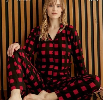 Пижама женская байковая на пуговицах в клетку Pijamoni 5660-3k M Красно-черный