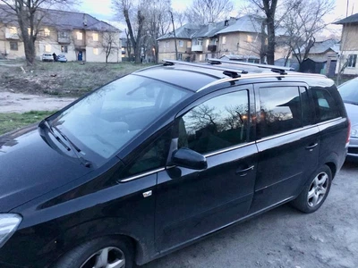 Багажник модельний Opel Zafira 04-11 у зборі з алюмінію аеро. поперечками на рейлінг "Кенгуру"
