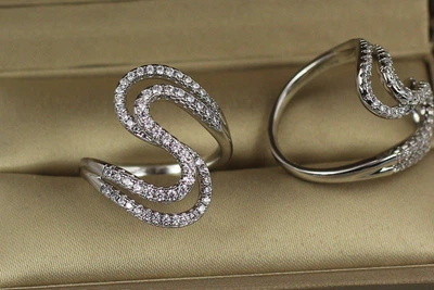 Кольцо Xuping Jewelry двойной зигзаг внахлест р 17 серебристое