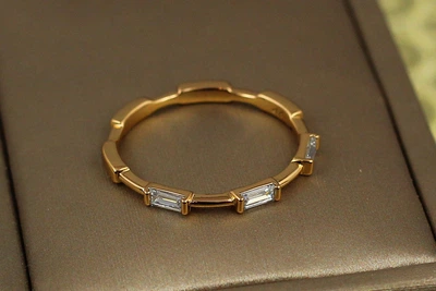 Кольцо Xuping Jewelry Сальто с прямоугольными камнями по кругу р 16 золотистое
