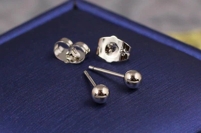 Серьги гвоздики Xuping Jewelry шарики 4 мм серебристые