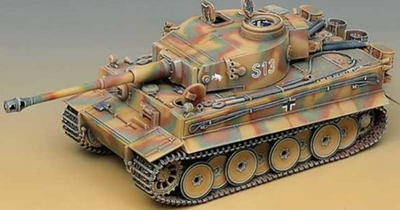 Model do sklejania Academy Czołg Tiger I Early (MA-13239)