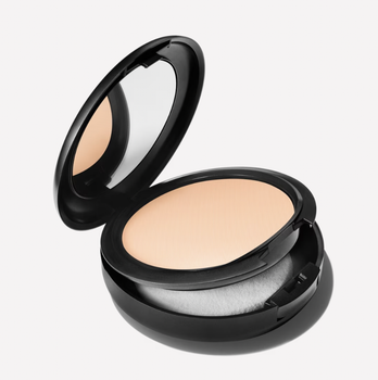Пудра та основа в одному флаконі MAC STUDIO FIX POWDER PLUS FOUNDATION (NW13)
