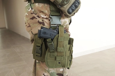 Набедренная тактическая кабура для пистолета Tactic универсальная кобура на пояс с карманом под магазин Олива (holster-1019-olive)
