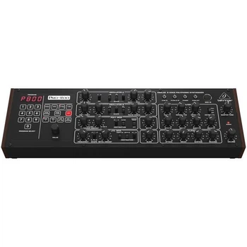 Аналоговий синтезатор Behringer Pro-800